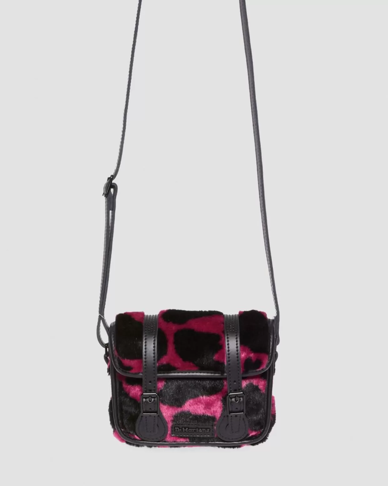 UNISEX Dr. Martens Borsa a tracolla da 18 cm con pelo e stampa di mucca