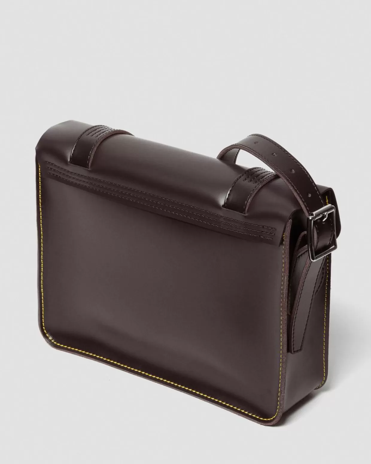 ACCESSORIES Dr. Martens Borsa a tracolla Kiev in pelle Smooth da 28 cm