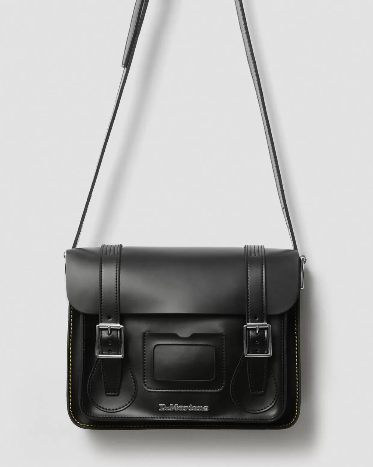 ACCESSORIES Dr. Martens Borsa a tracolla Kiev in pelle Smooth da 28 cm