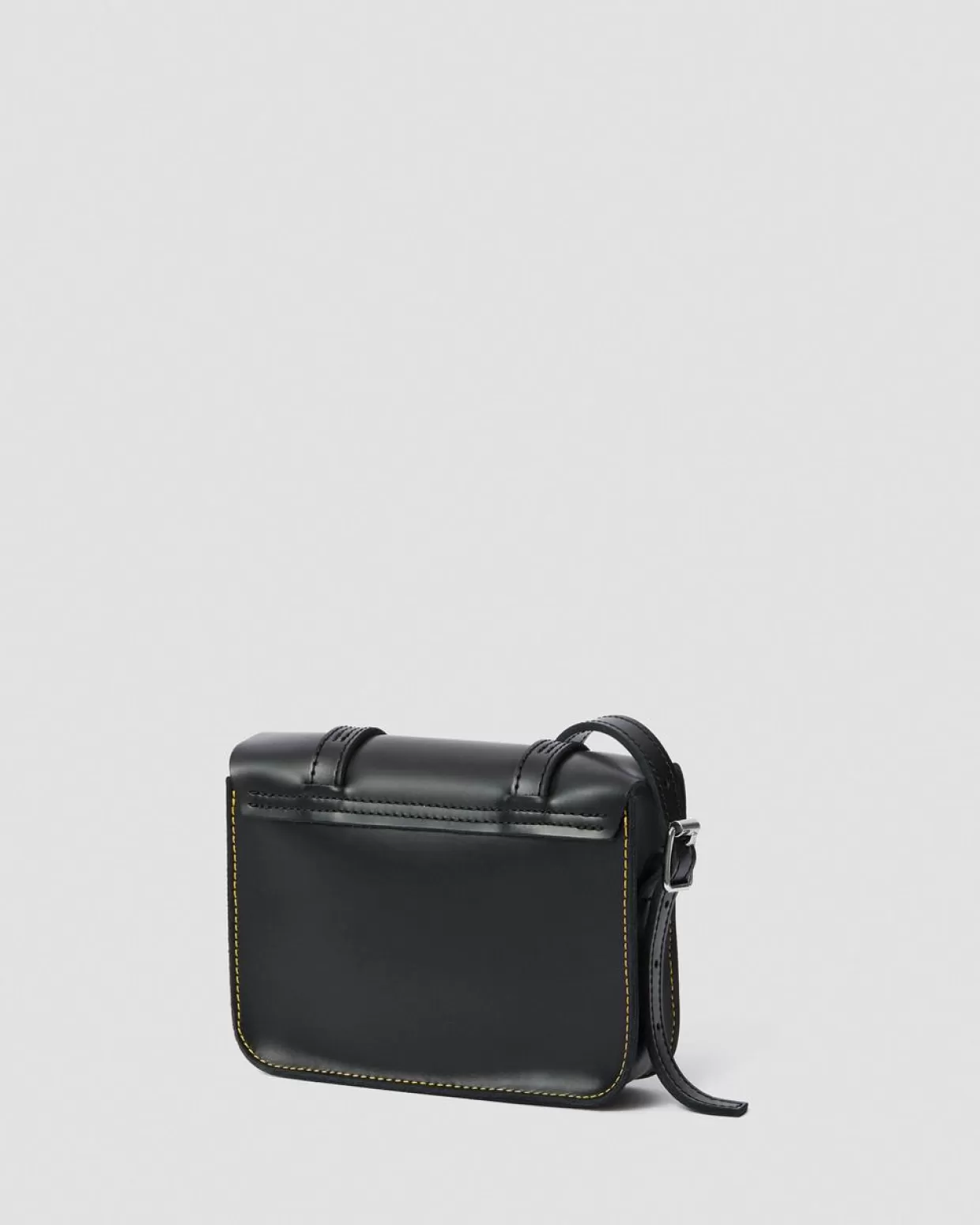 ACCESSORIES Dr. Martens Borsa Kiev a tracolla in pelle Smooth da 18cm