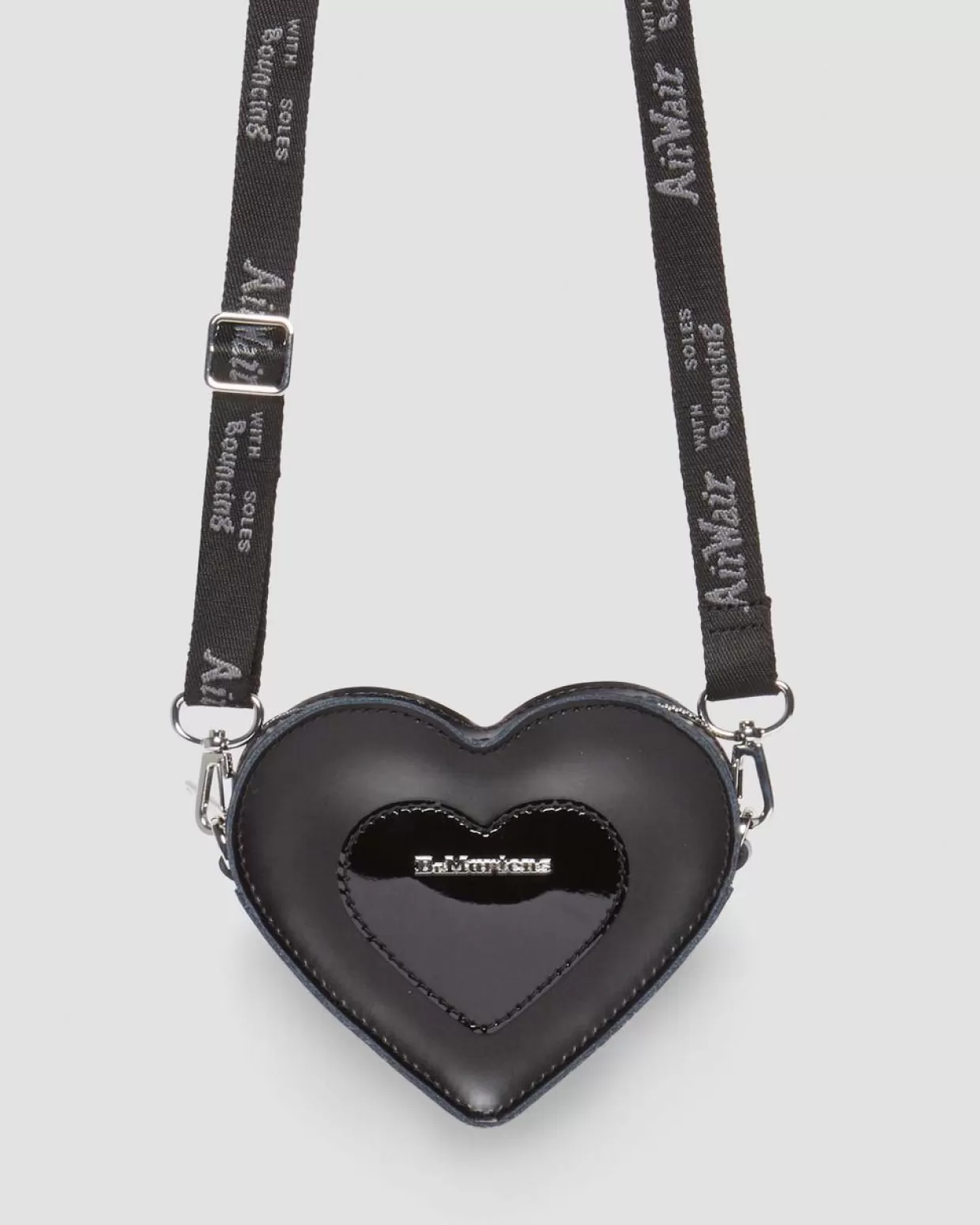 Dr. Martens Mini borsa in pelle a forma di cuore