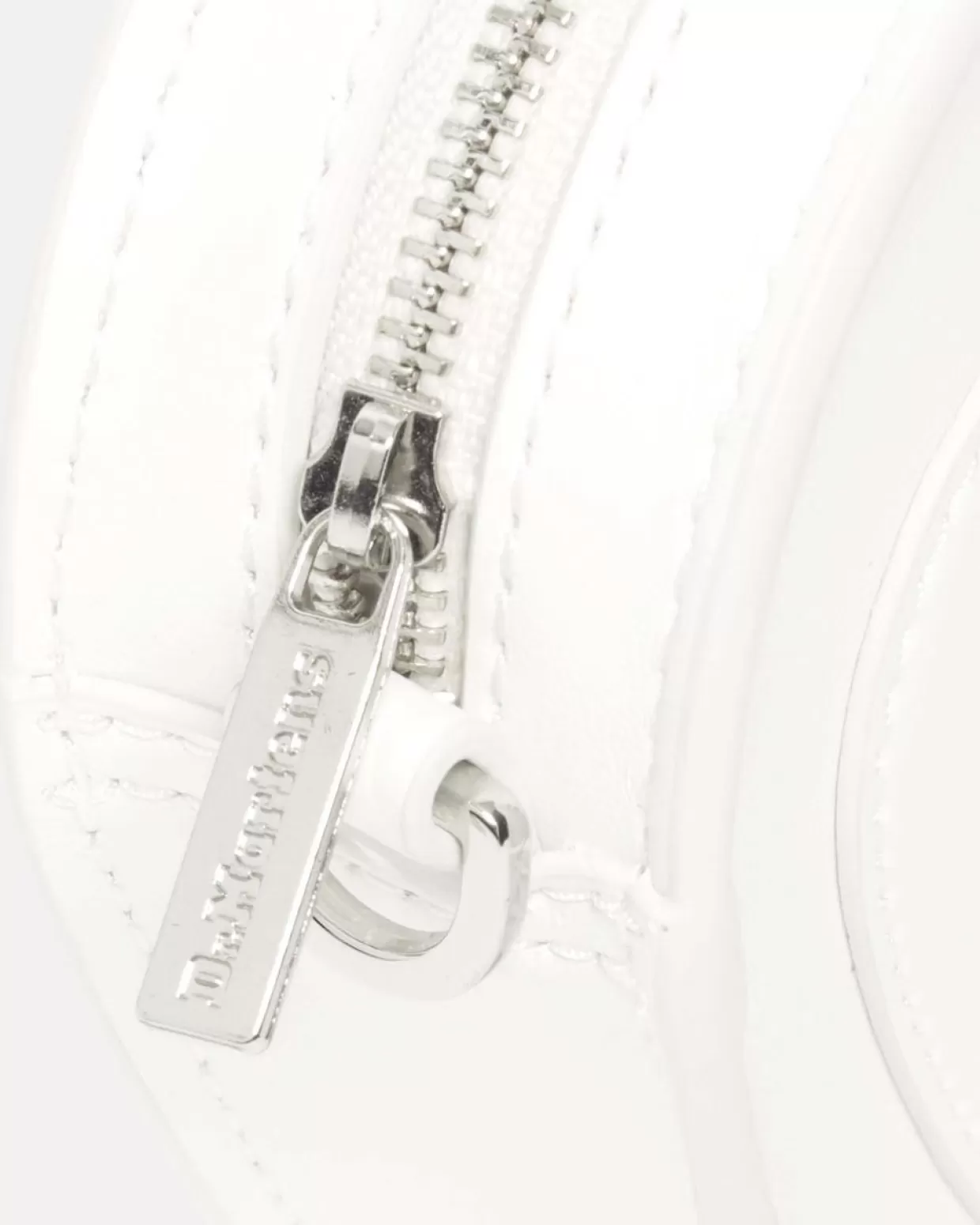 Dr. Martens Mini borsa vegan in a forma di cuore