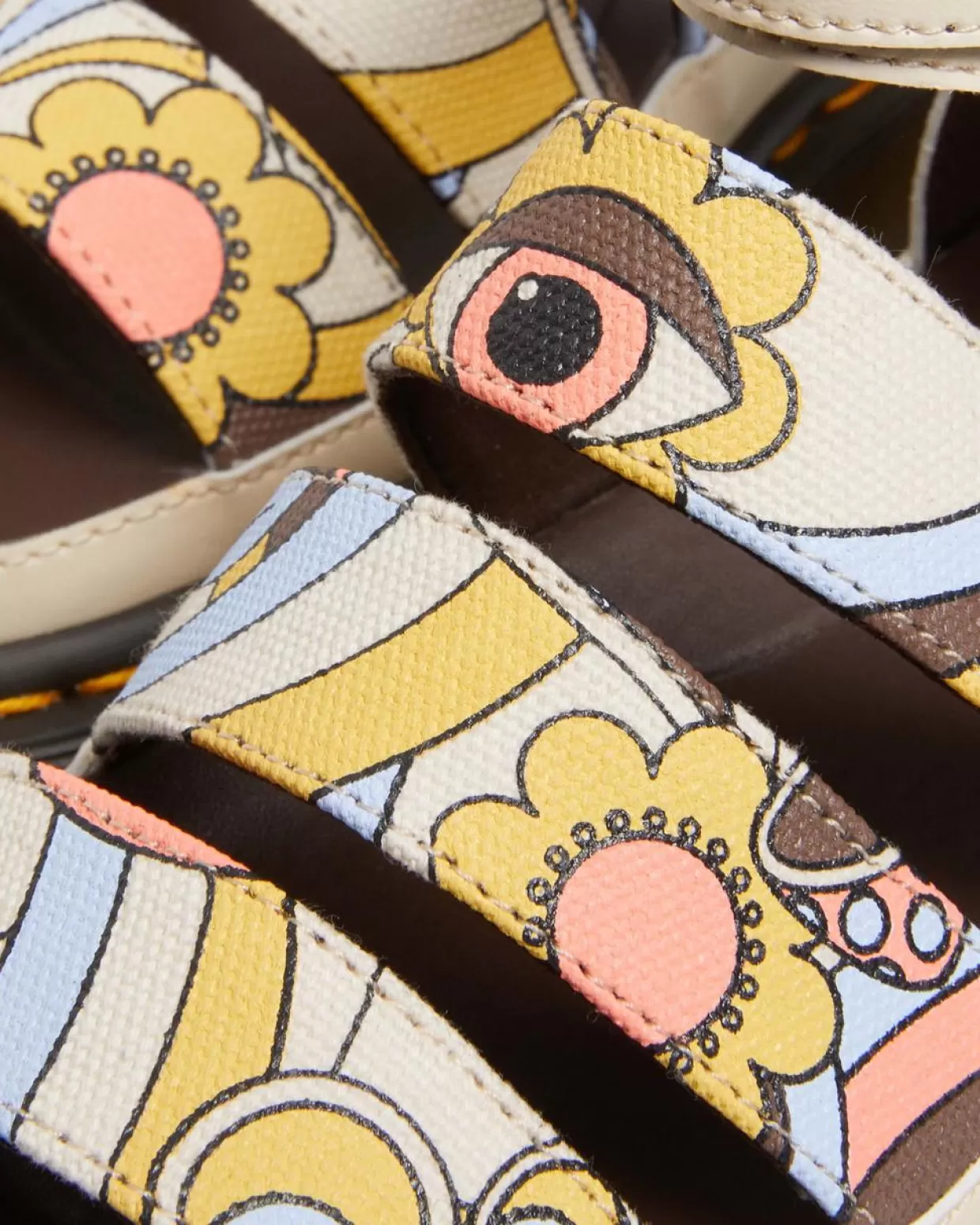 UNISEX Dr. Martens Sandali Platform Clarissa II Quad Retro in tela con cinturino vegano