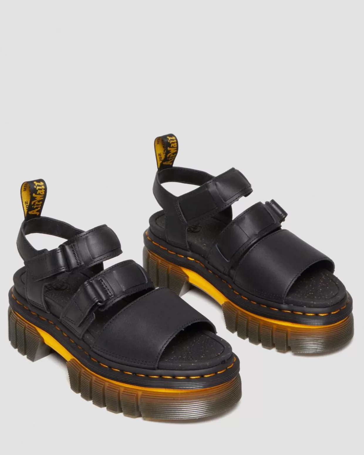 WOMENS Dr. Martens Sandali platform Ricki Contrast Sole in pelle con 3 cinturini