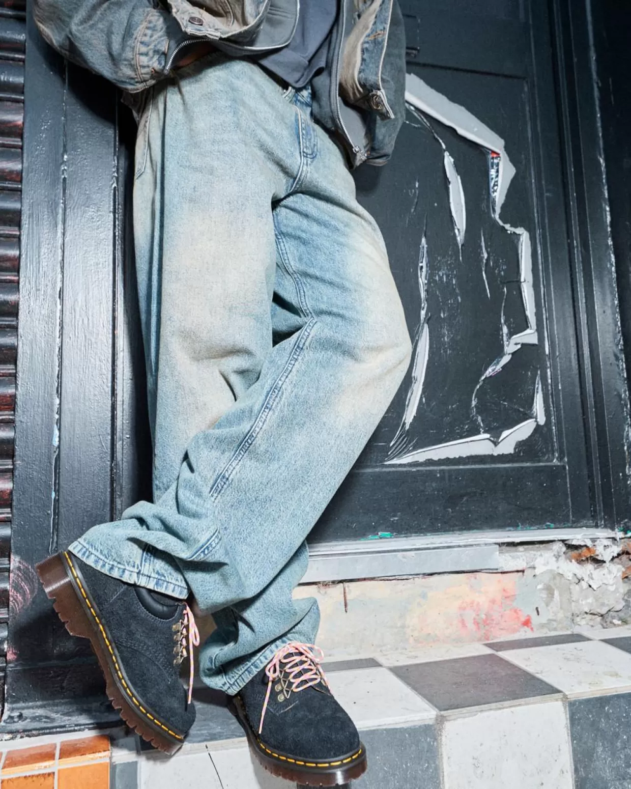 UNISEX Dr. Martens Scarpe 8053 in pelle scamosciata