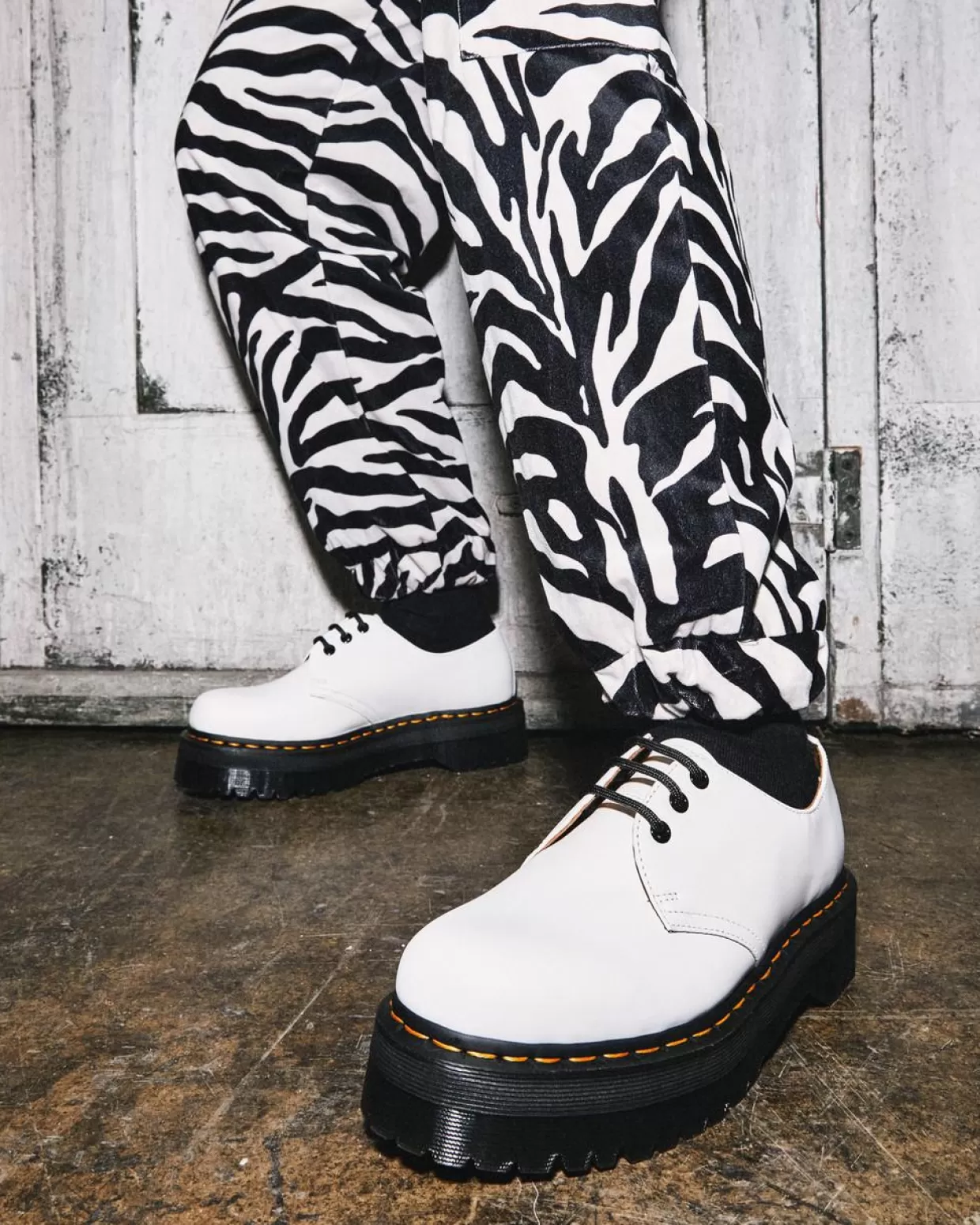 WOMENS Dr. Martens Scarpe platform di pelle 1461 Quad