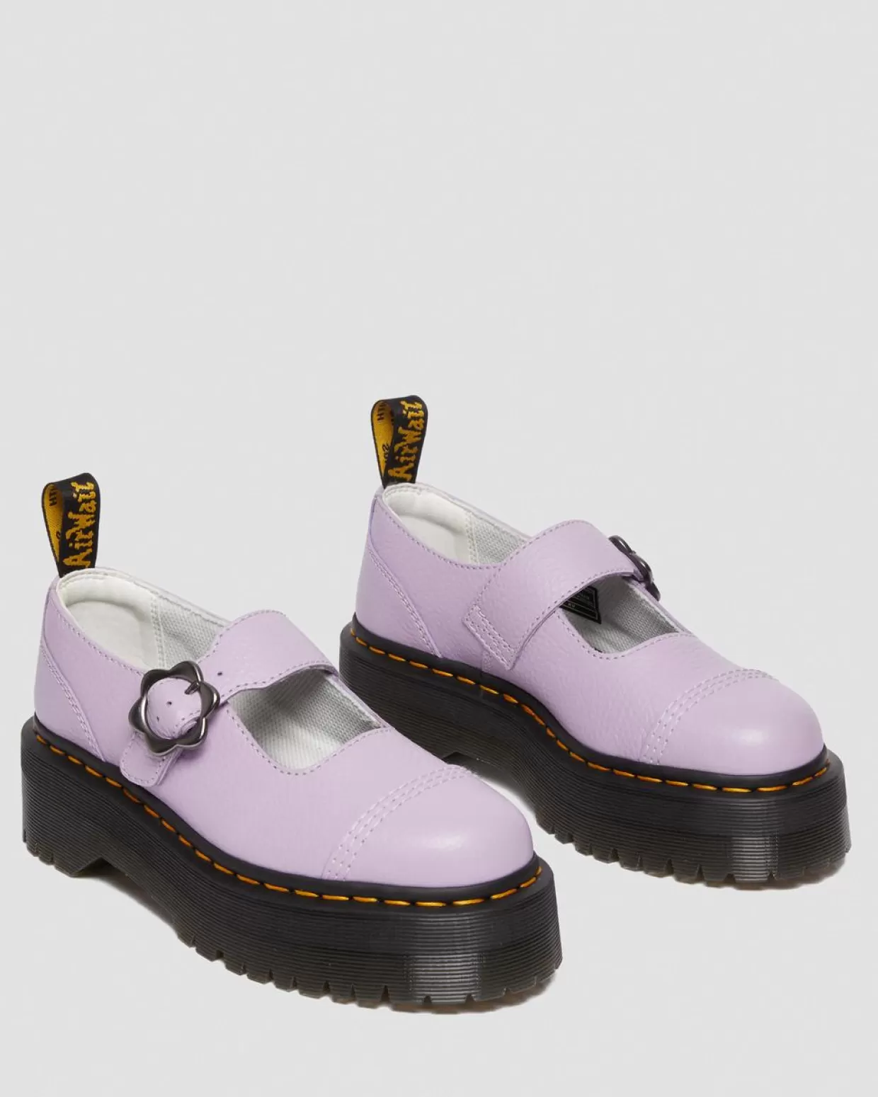 UNISEX Dr. Martens Scarpe platform di pelle Addina con fibbia con fiore