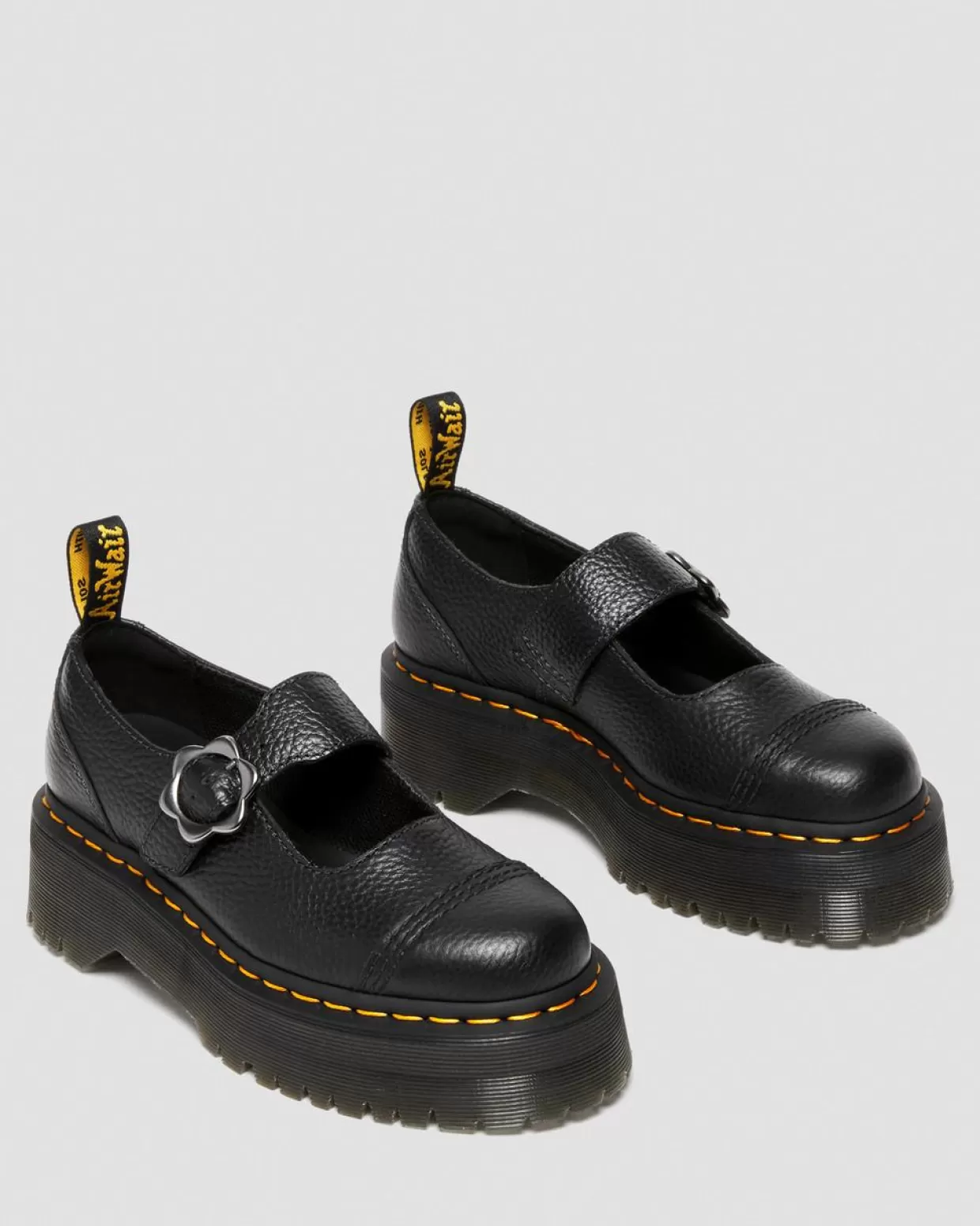 UNISEX Dr. Martens Scarpe platform di pelle Addina con fibbia con fiore