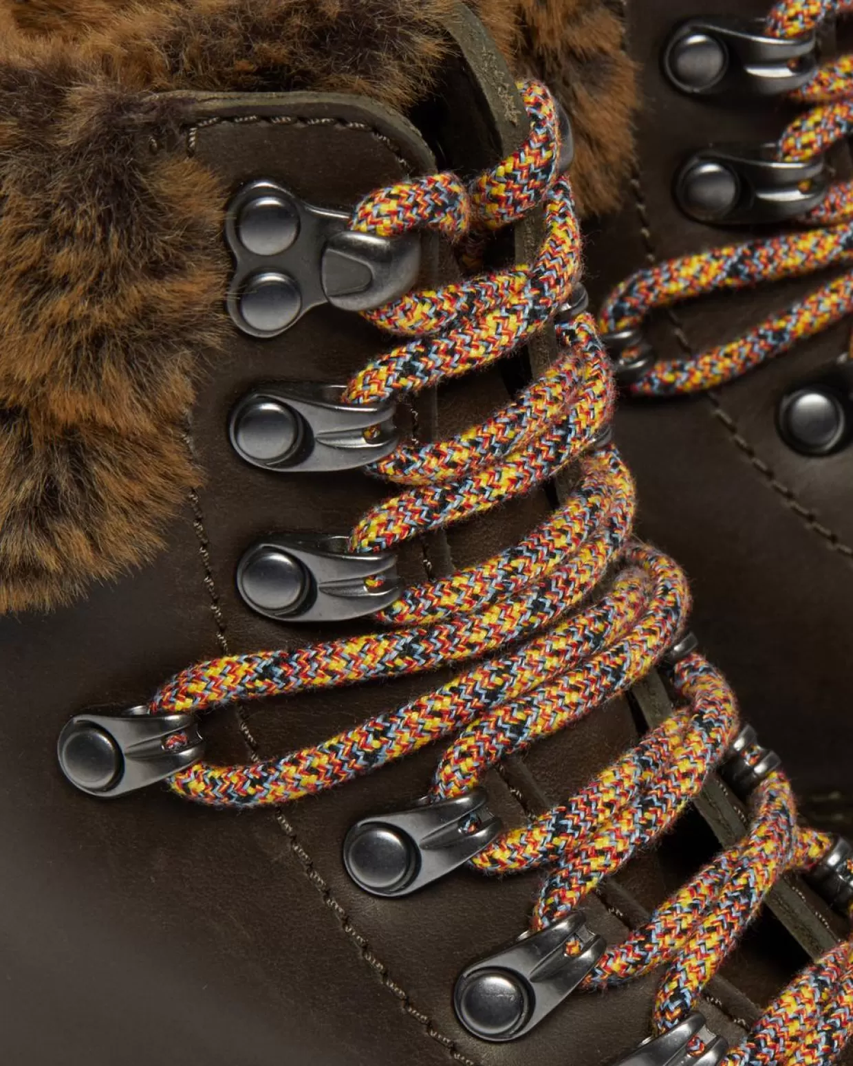 UNISEX Dr. Martens Stivaletti 1460 Serena Collar Con Rivestimento Interno In Pelliccia Sintetica