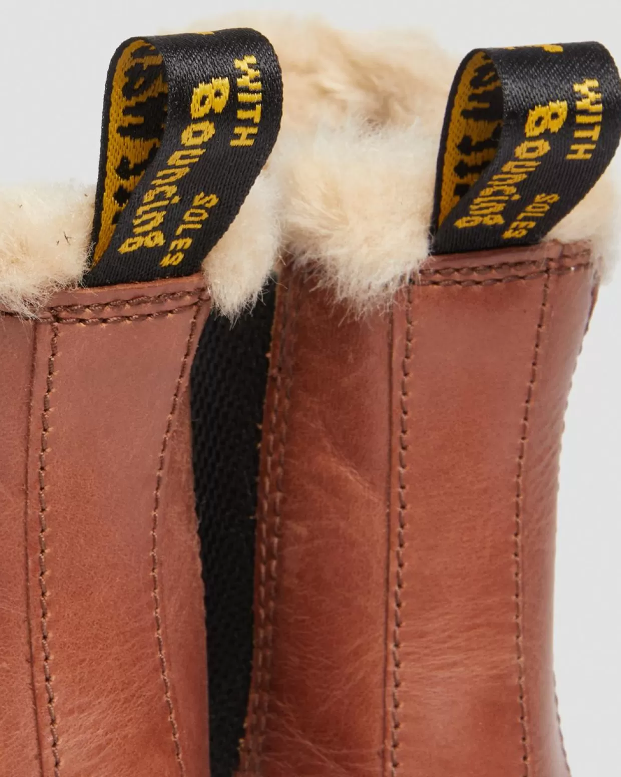 WOMENS Dr. Martens Stivaletti Chelsea 2976 Leonore con rivestimento in pelliccia sintetica