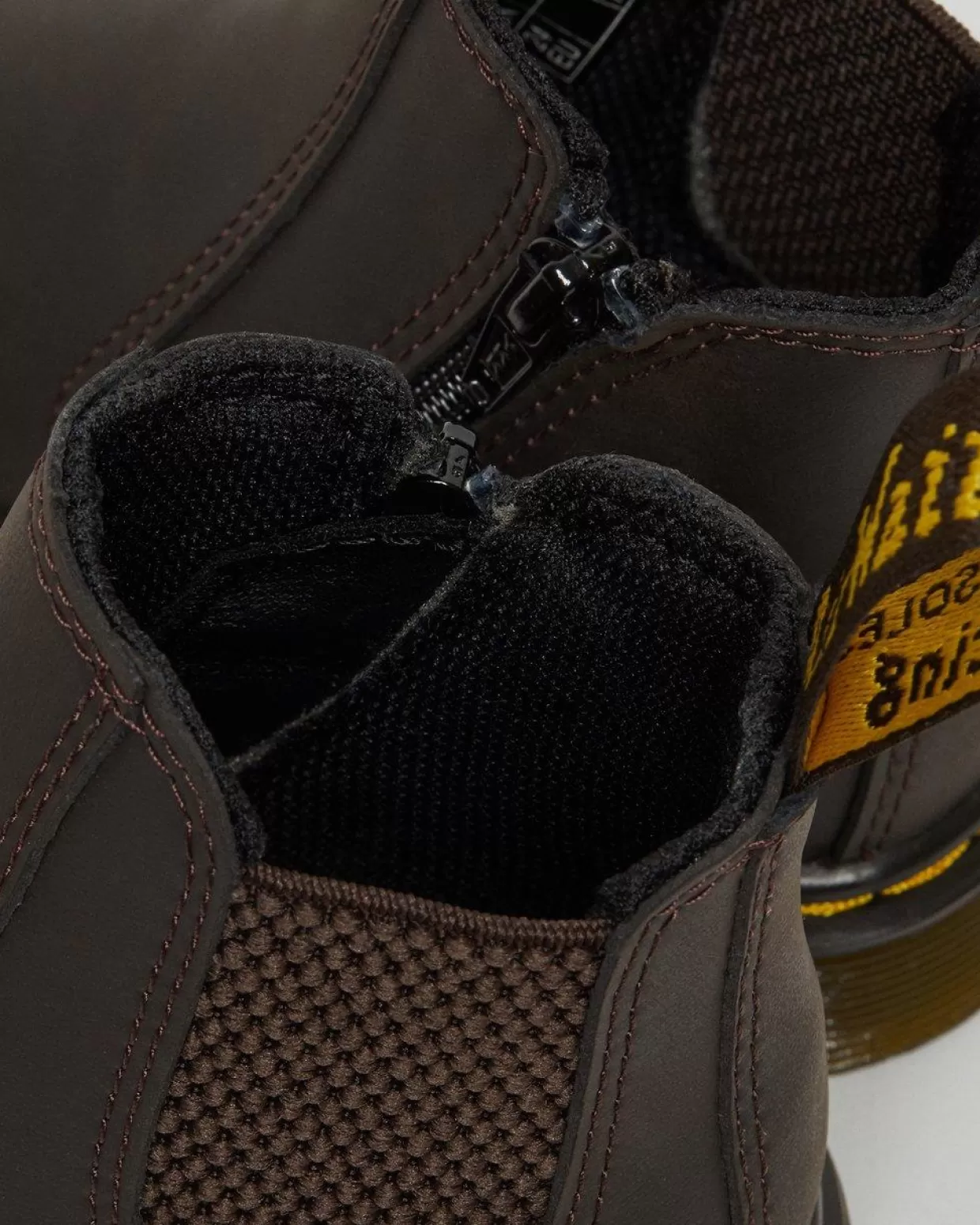 UNISEX Dr. Martens STIVALETTI CHELSEA DI PELLE 2976 PRIMI PASSI