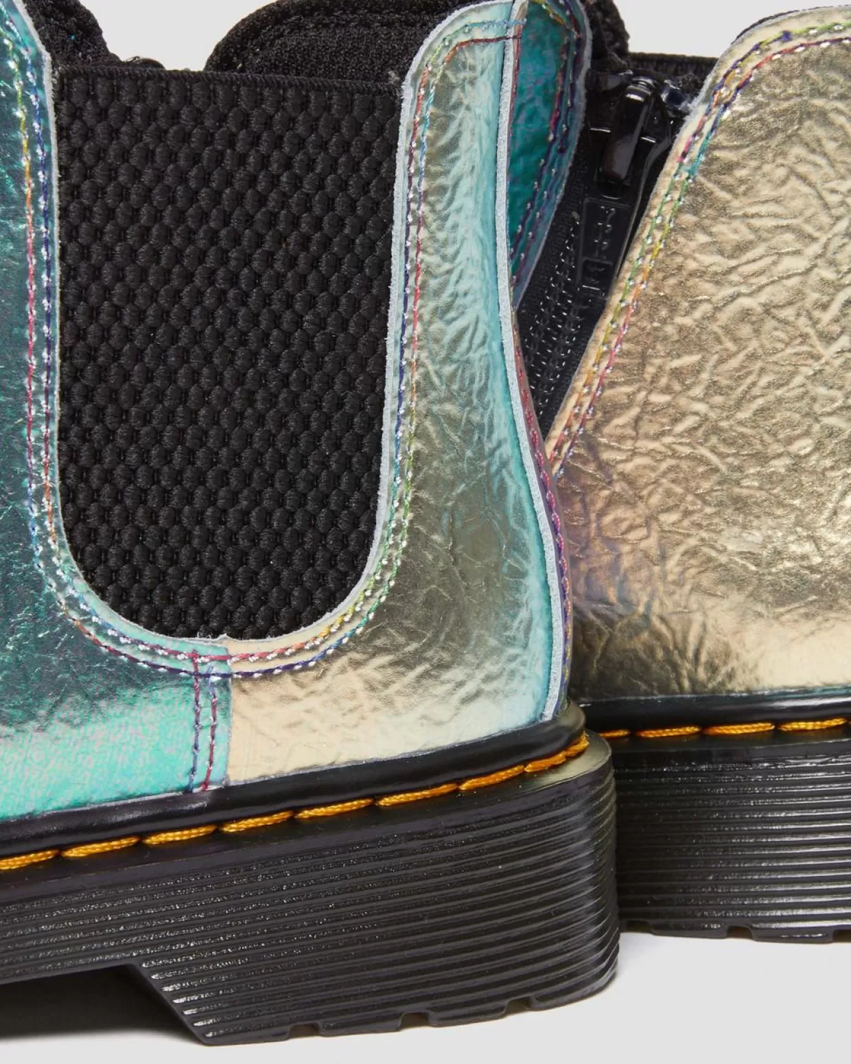 UNISEX Dr. Martens Stivaletti Chelsea Junior 2976 arcobaleno in pelle con effetto increspato