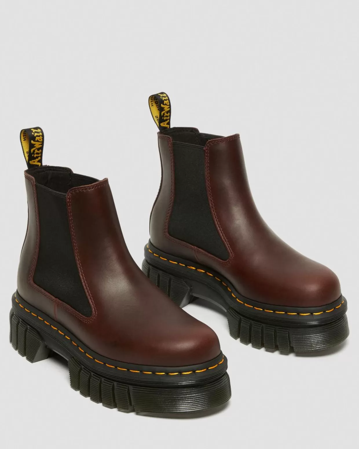 WOMENS Dr. Martens Stivaletti Chelsea platform Audrick in pelle Brando