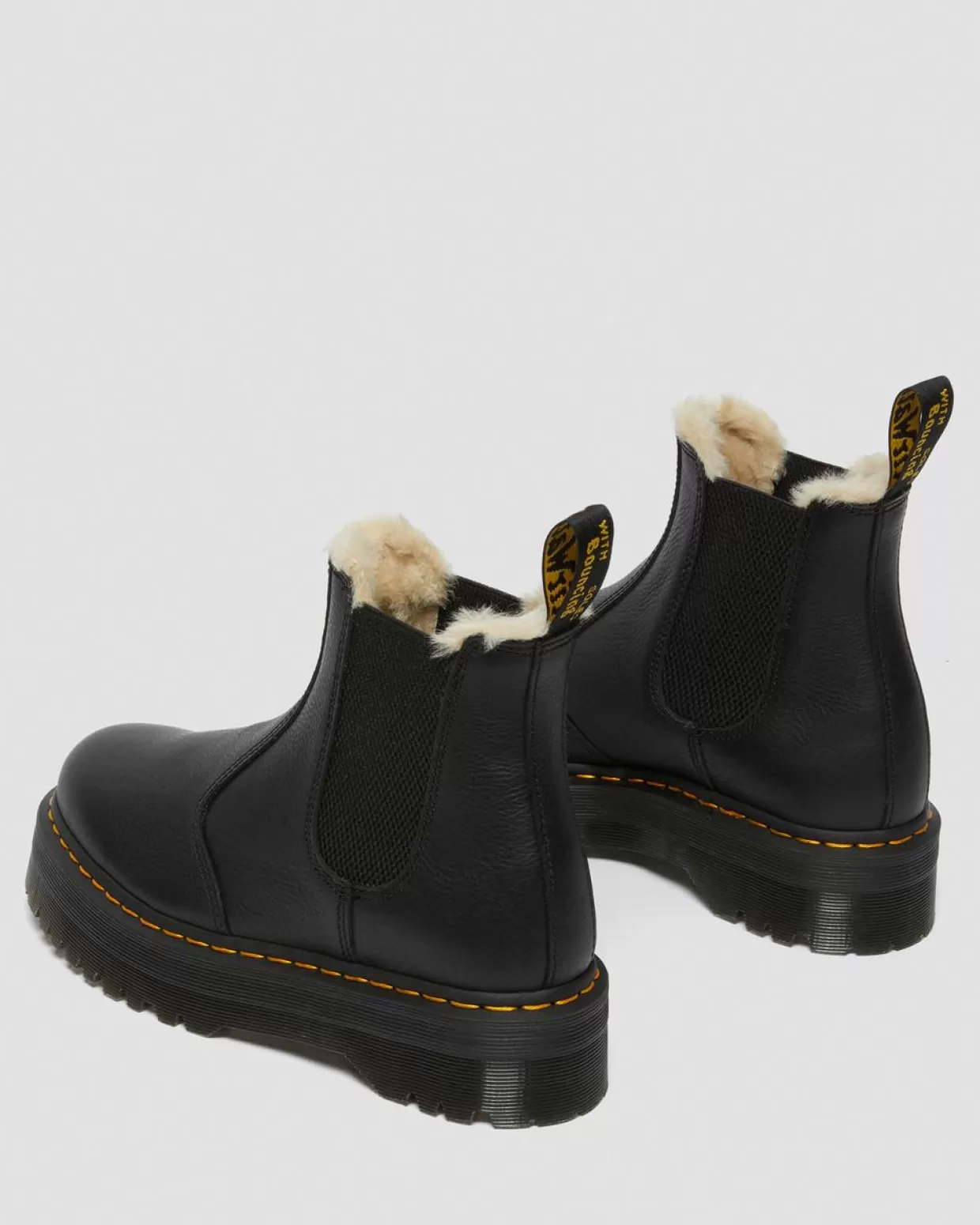 WOMENS Dr. Martens Stivaletti Chelsea Platform Quad 2976 con rivestimento interno in pelliccia sintetica