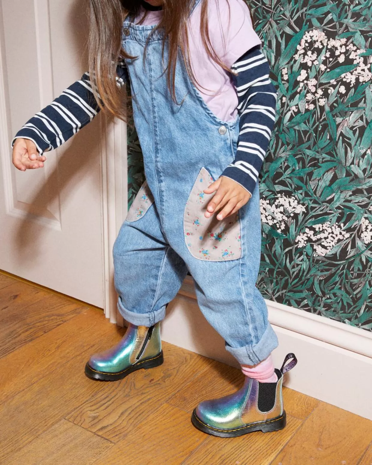 UNISEX Dr. Martens Stivaletti Chelsea primi passi 2976 arcobaleno in pelle con effetto increspato