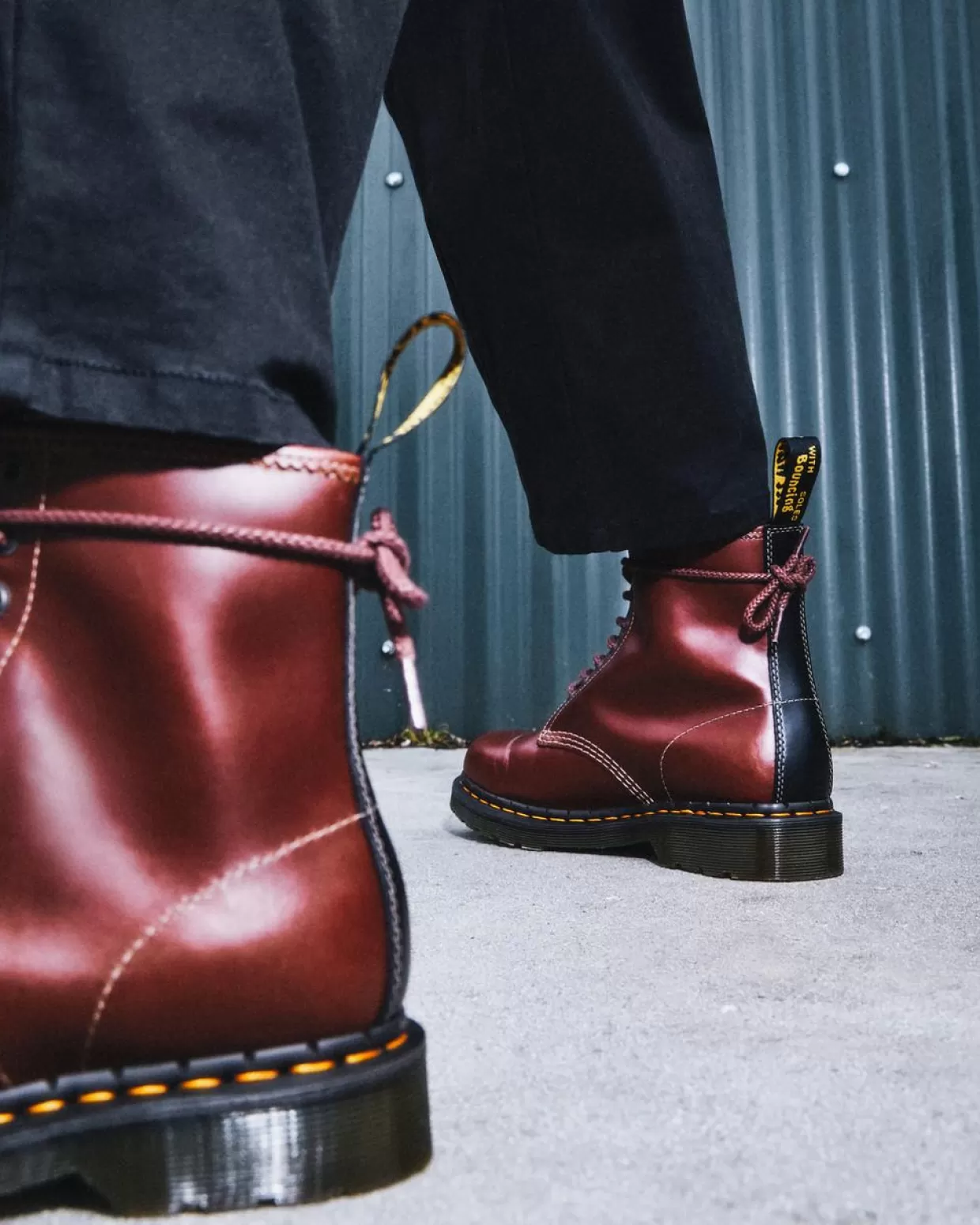 MENS Dr. Martens Stivaletti di pelle 1460 Abruzzo