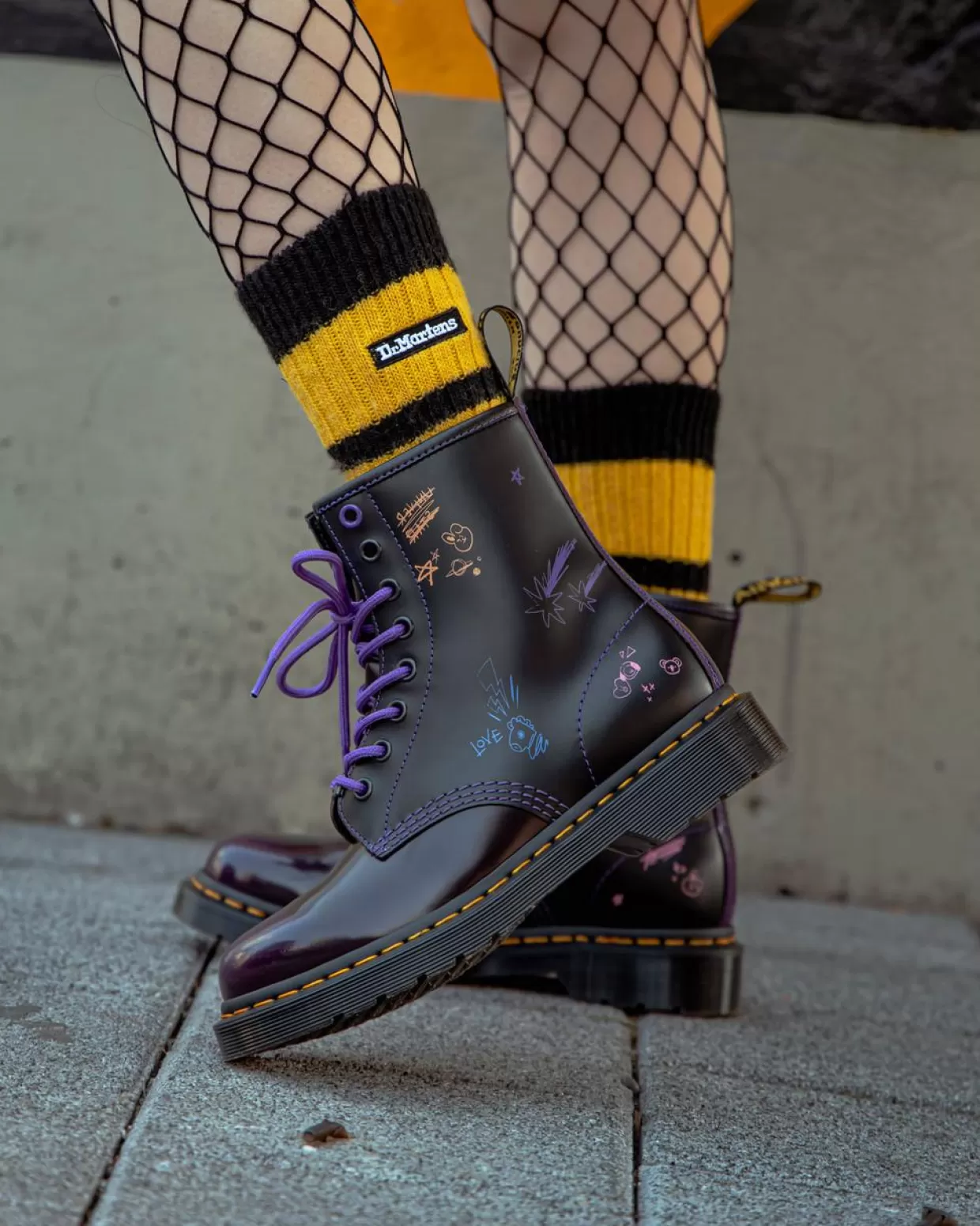 WOMENS Dr. Martens Stivali 1460 BT21 in pelle