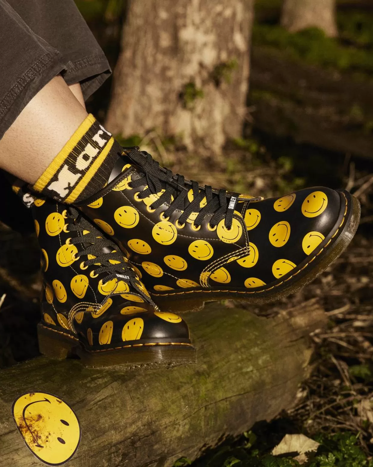 UNISEX Dr. Martens STIVALI 1460 SMILEY® IN PELLE