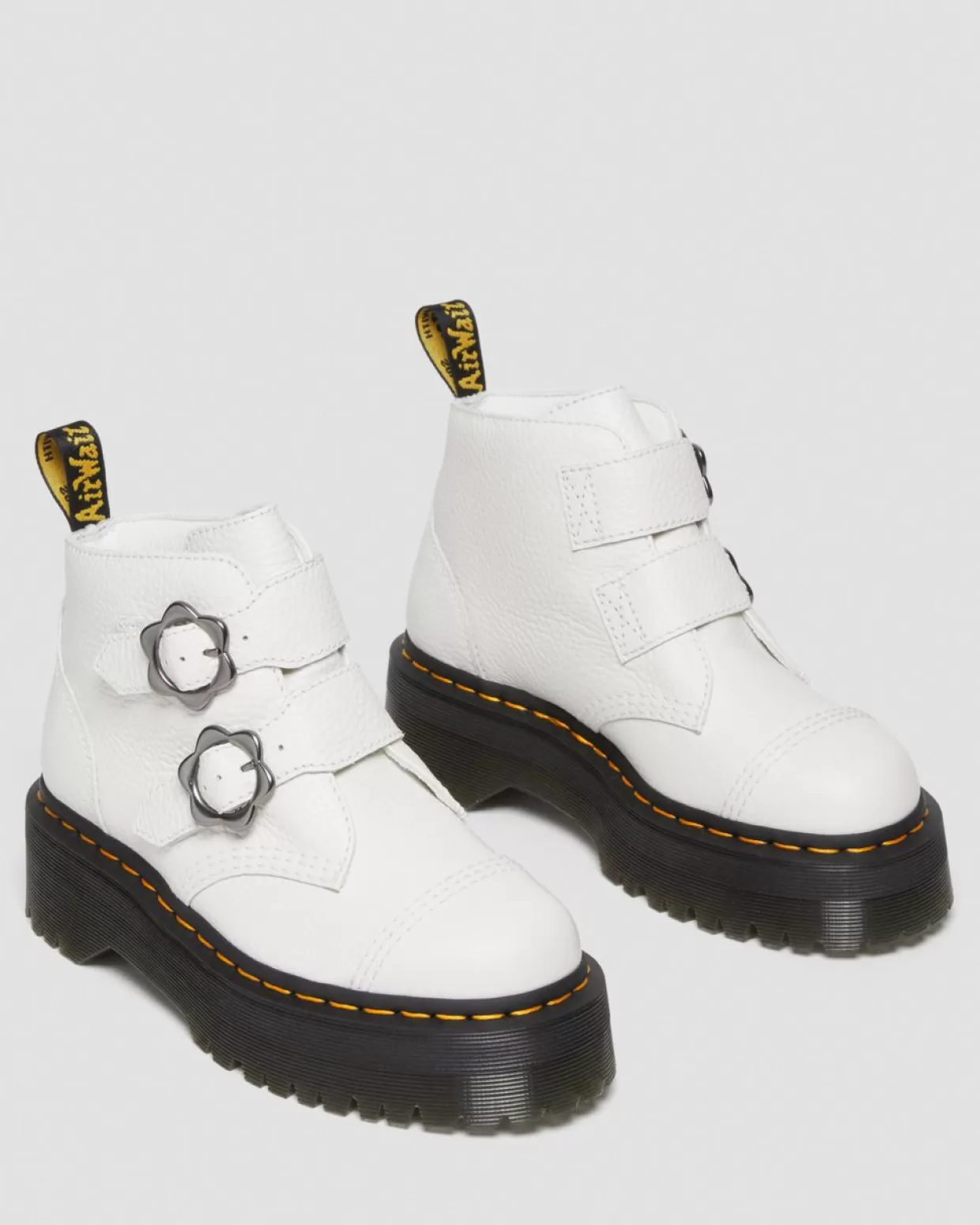WOMENS Dr. Martens Stivali Platform Devon in pelle nappa fresata con fibbia a fiore