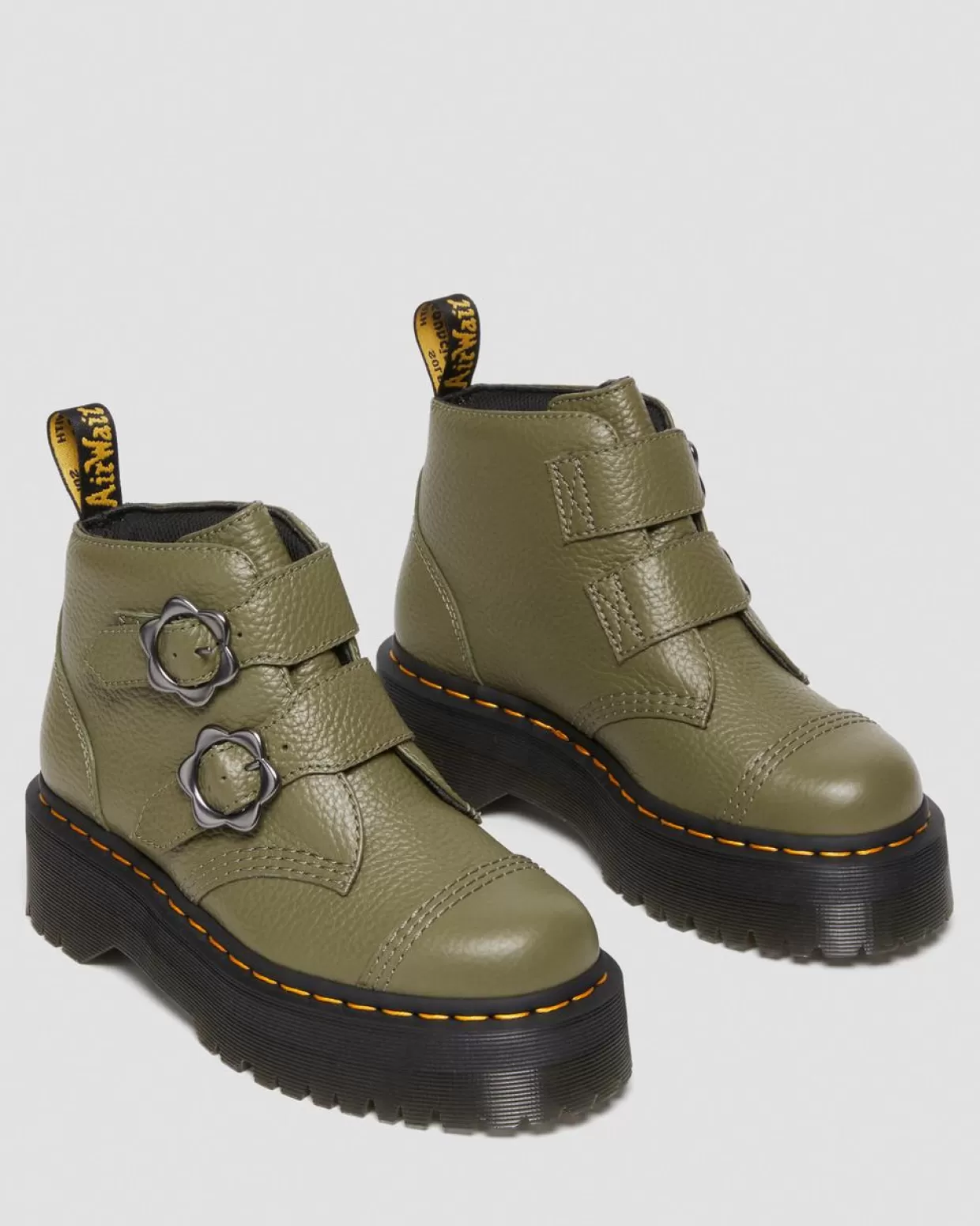 WOMENS Dr. Martens Stivali Platform Devon in pelle nappa fresata con fibbia a fiore