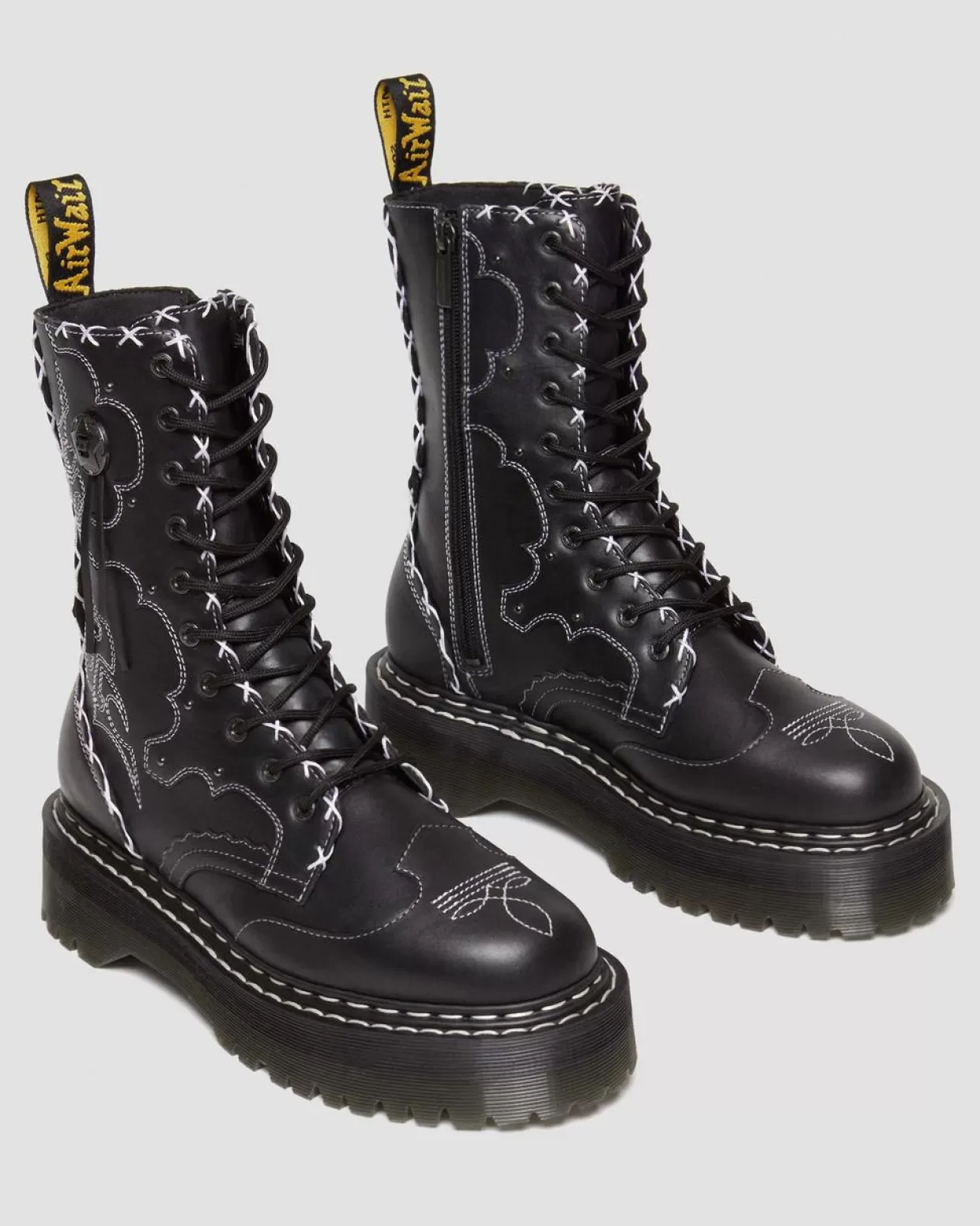 Dr. Martens Stivali platform Jadon Hi in pelle con cuciture a contrasto