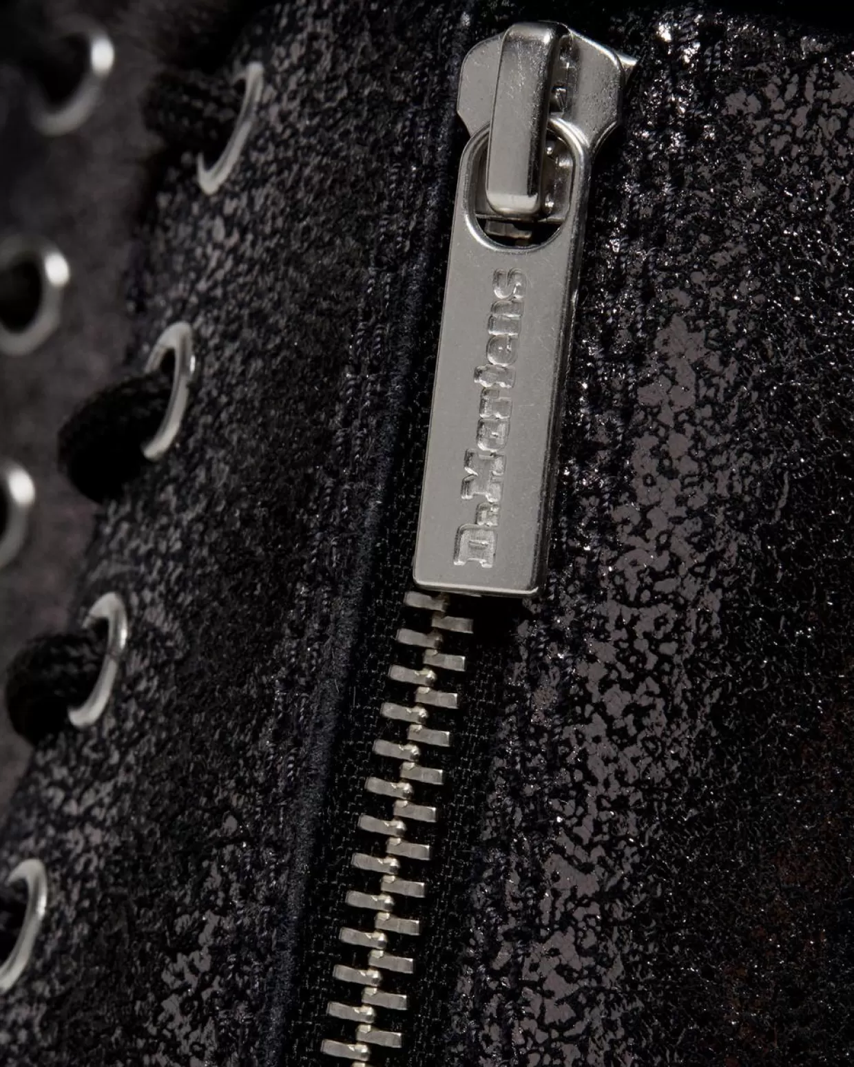 WOMENS Dr. Martens Stivali Platform Jadon In Pelle Laminata Con Rivestimento Interno In Pelliccia Sintetica