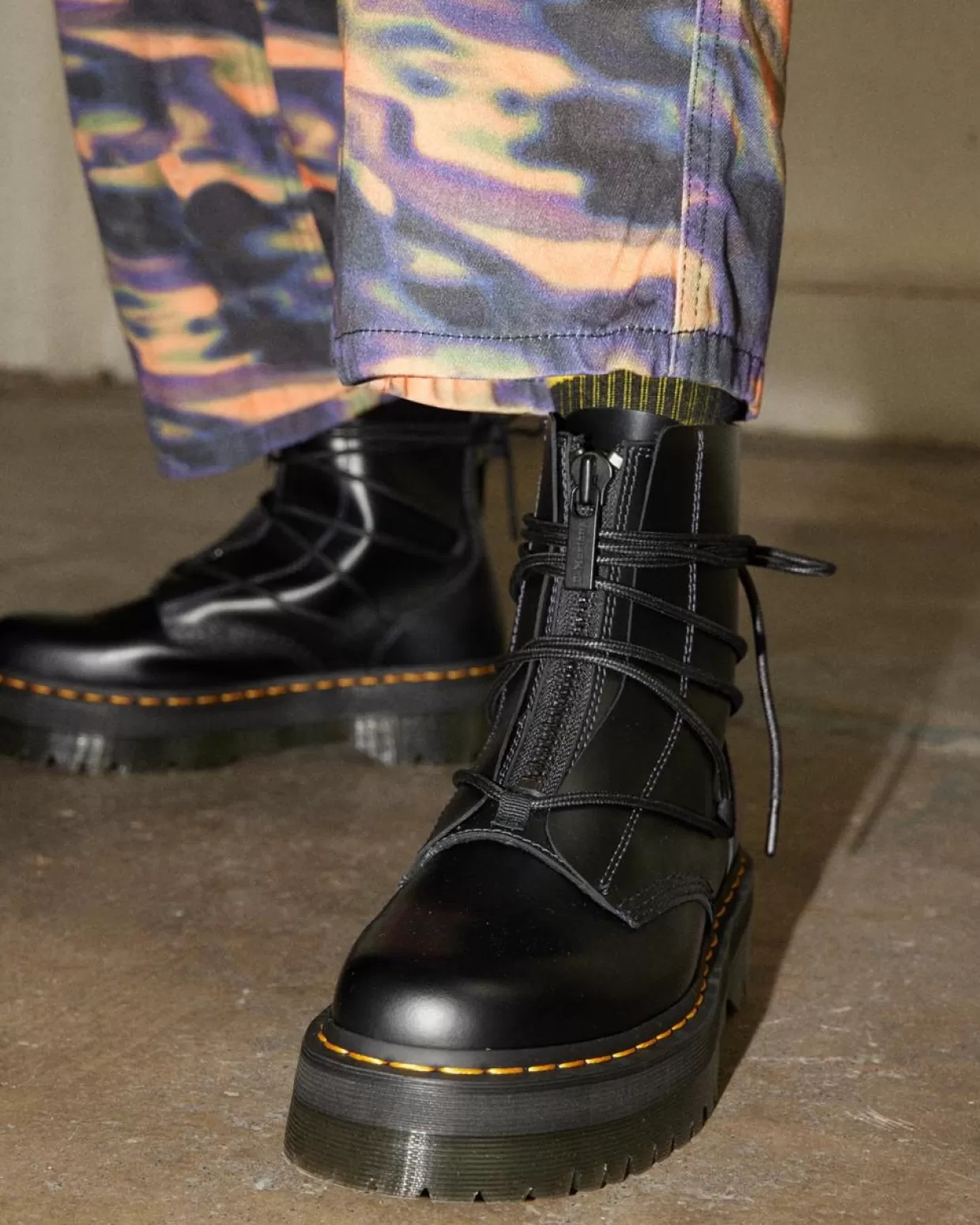GIFTS Dr. Martens Stivali platform stringati di pelle Jarrick II