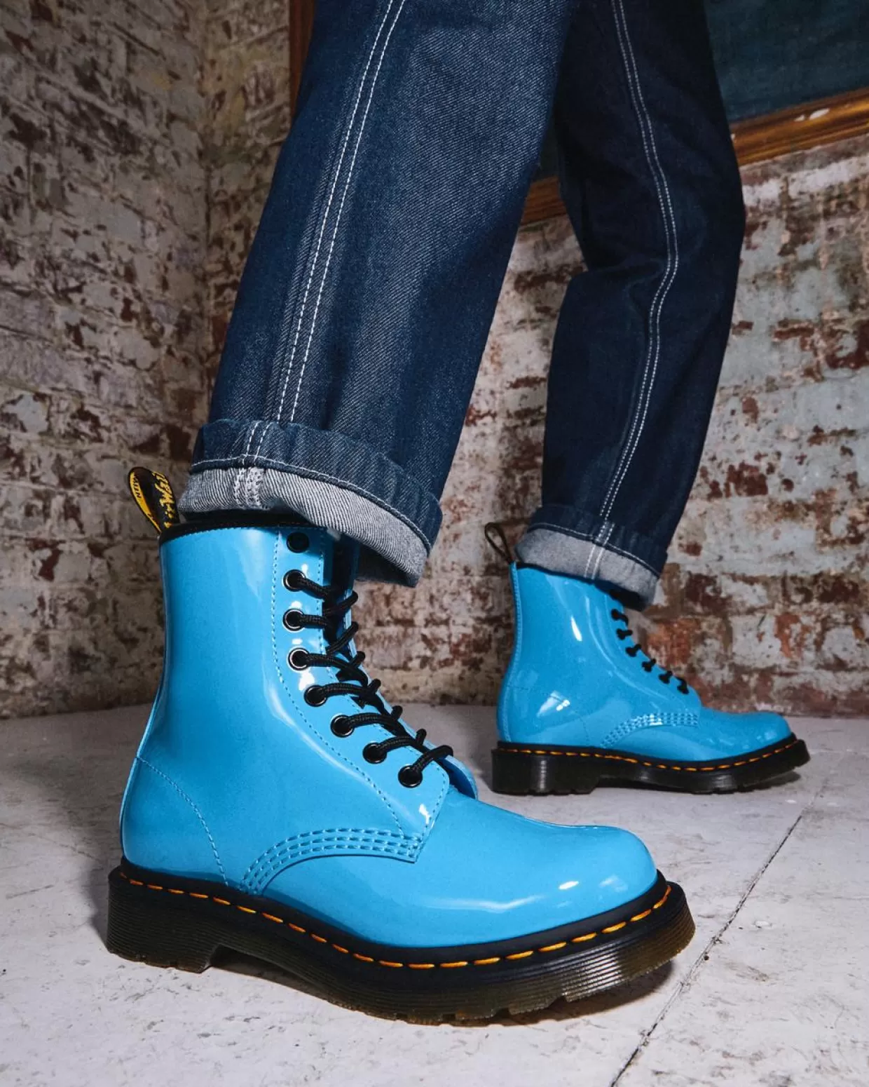 WOMENS Dr. Martens Stivali stringati 1460 in pelle verniciata