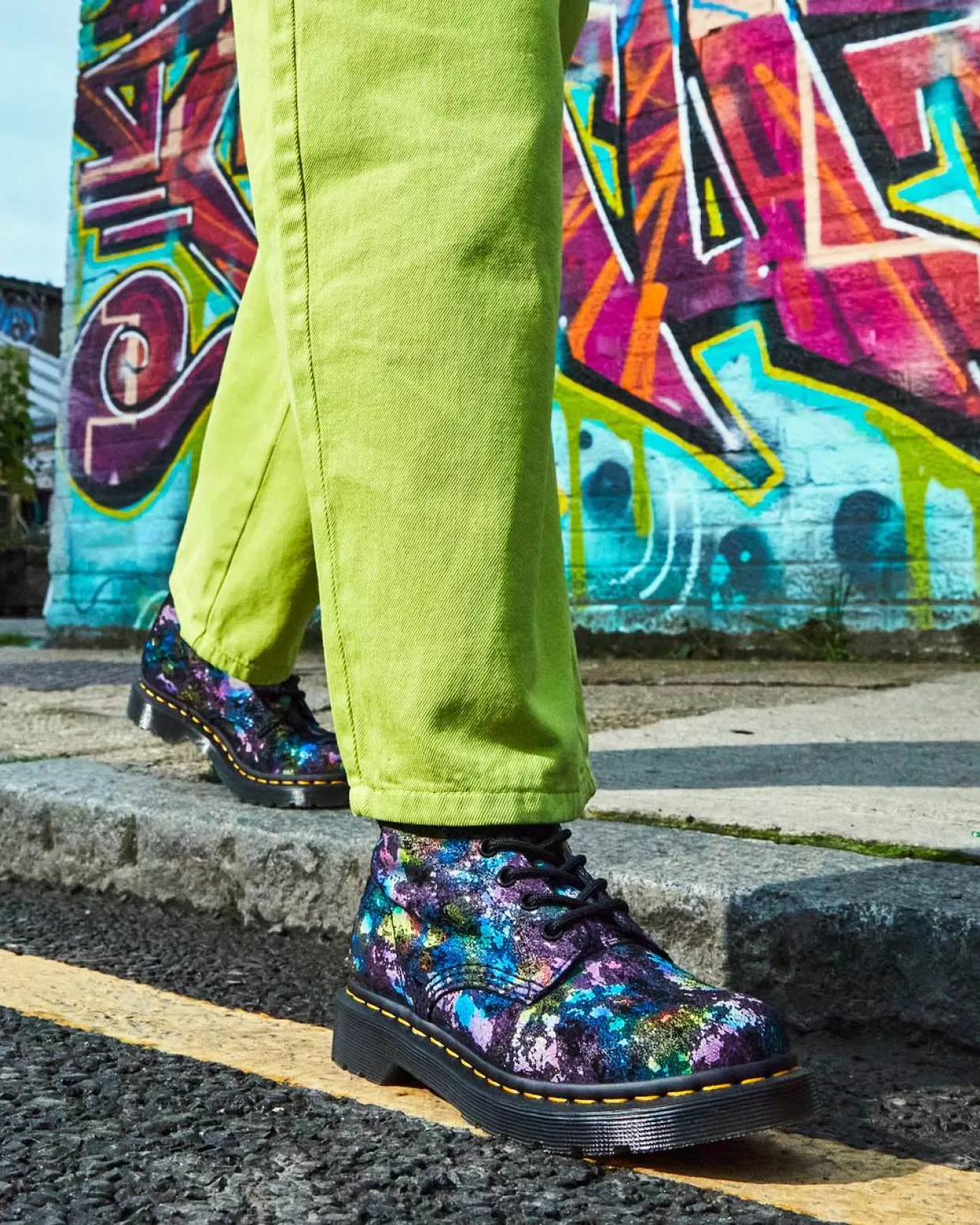 WOMENS Dr. Martens Stivali stringati 1460 Pascal Rainbow in pelle scamosciata