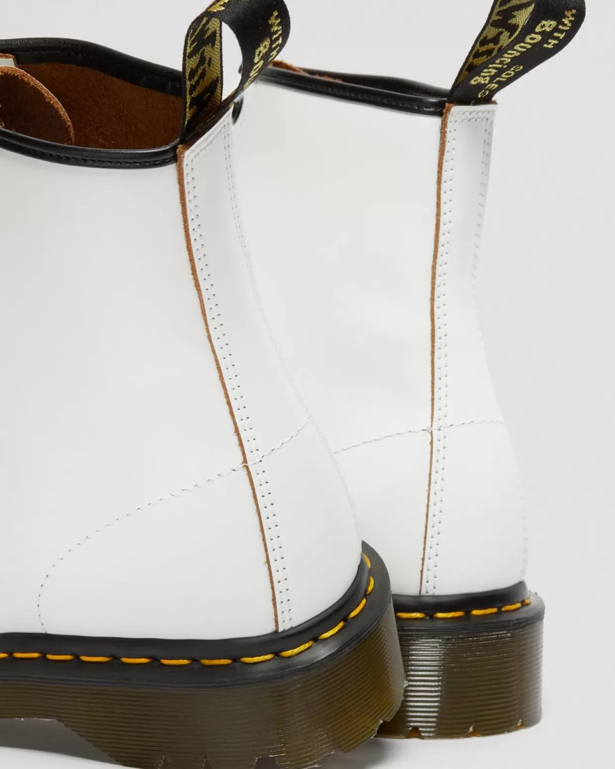 UNISEX Dr. Martens Stivali stringati di pelle con puntale 1460 Bex Made in England