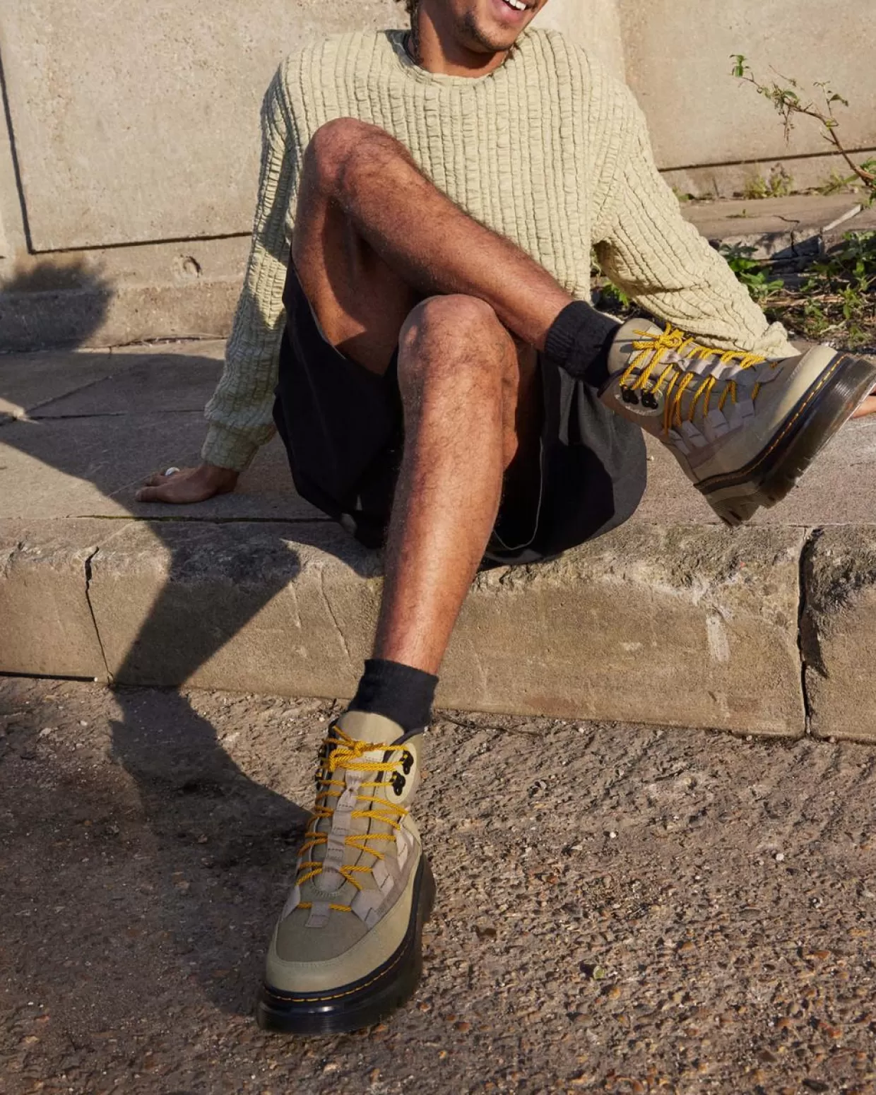 UNISEX Dr. Martens Stivali Utility Boury in Nylon & Pelle